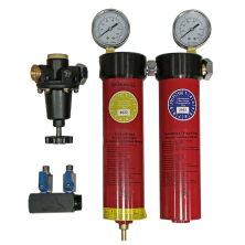 Двухступенчатый фильтр очистки сжатого воздуха SCHTAER с регулятором давления и манометрами.